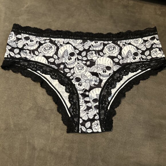 Morvia 3pk lace trim cheeky goth Emo panties M floral skull/stars Lingerie Bit - Picture 7 of 11